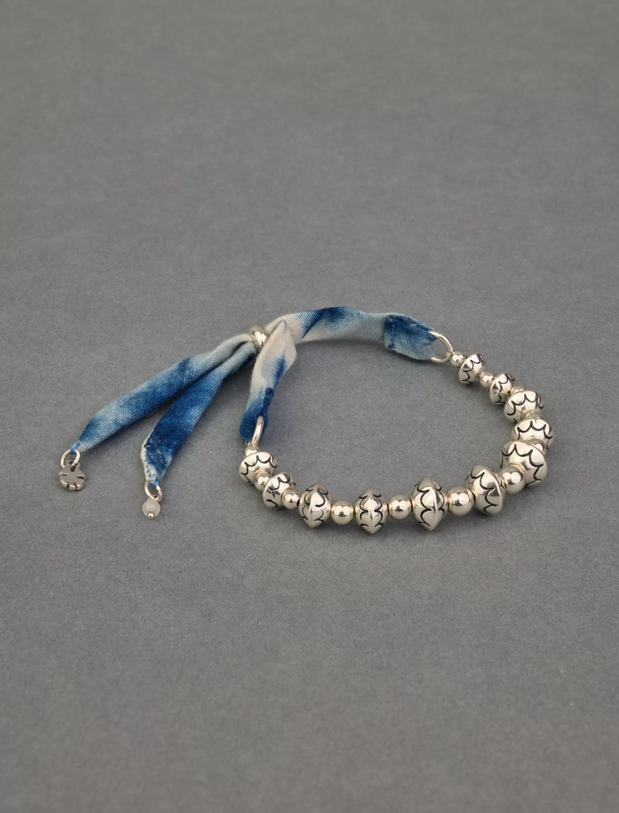 Lucky Brand Jewelry*beaded tie dye bracelet silver