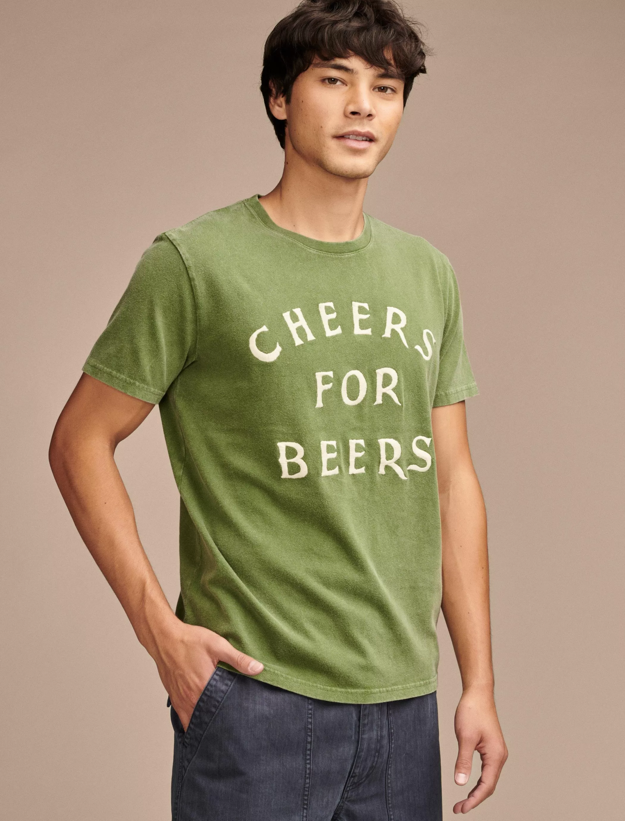 Lucky Brand Graphic Tees*cheers for beers tee garden green