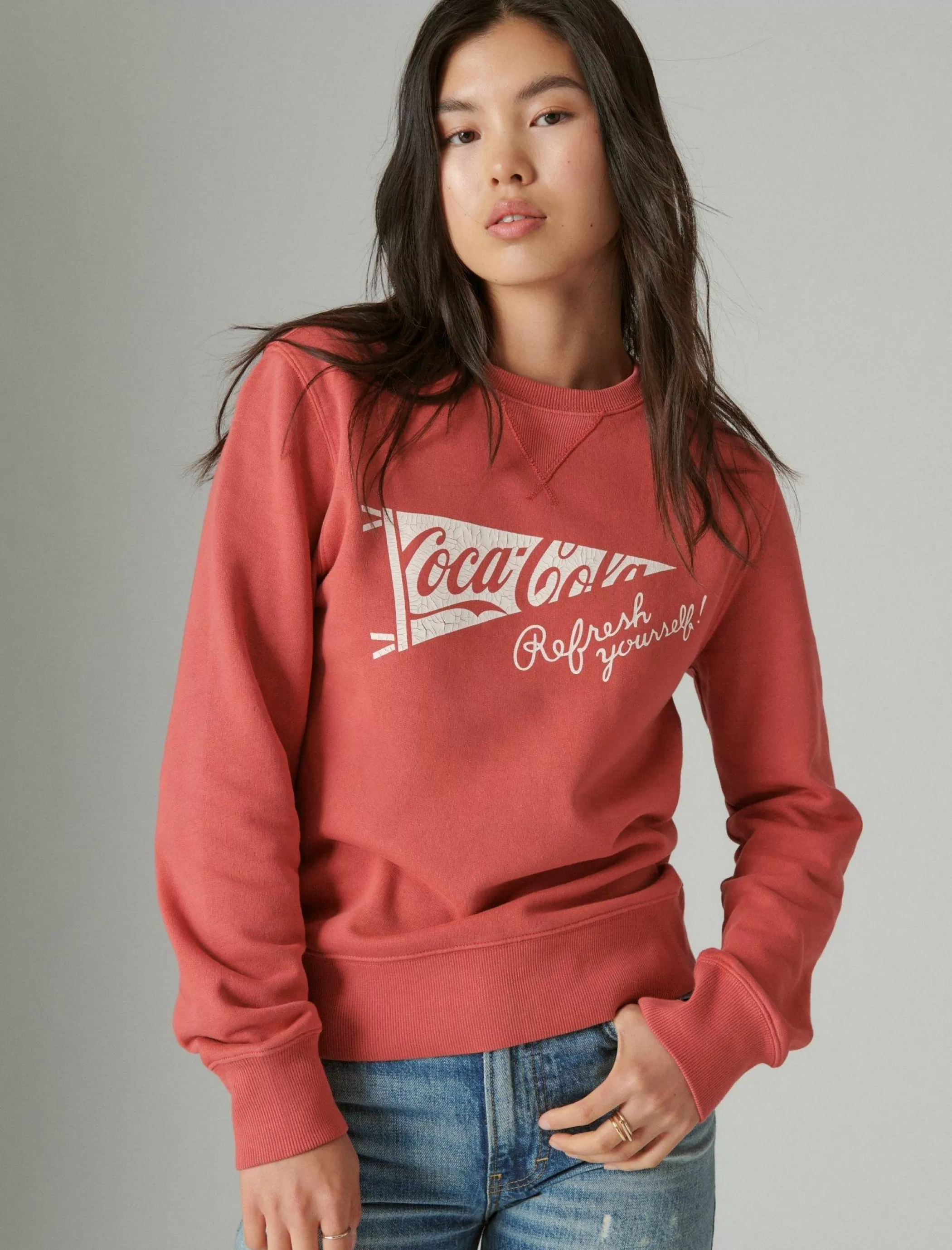 Lucky Brand Activewear*coca-cola cotton fleece crew neck sweatshirt mineral red