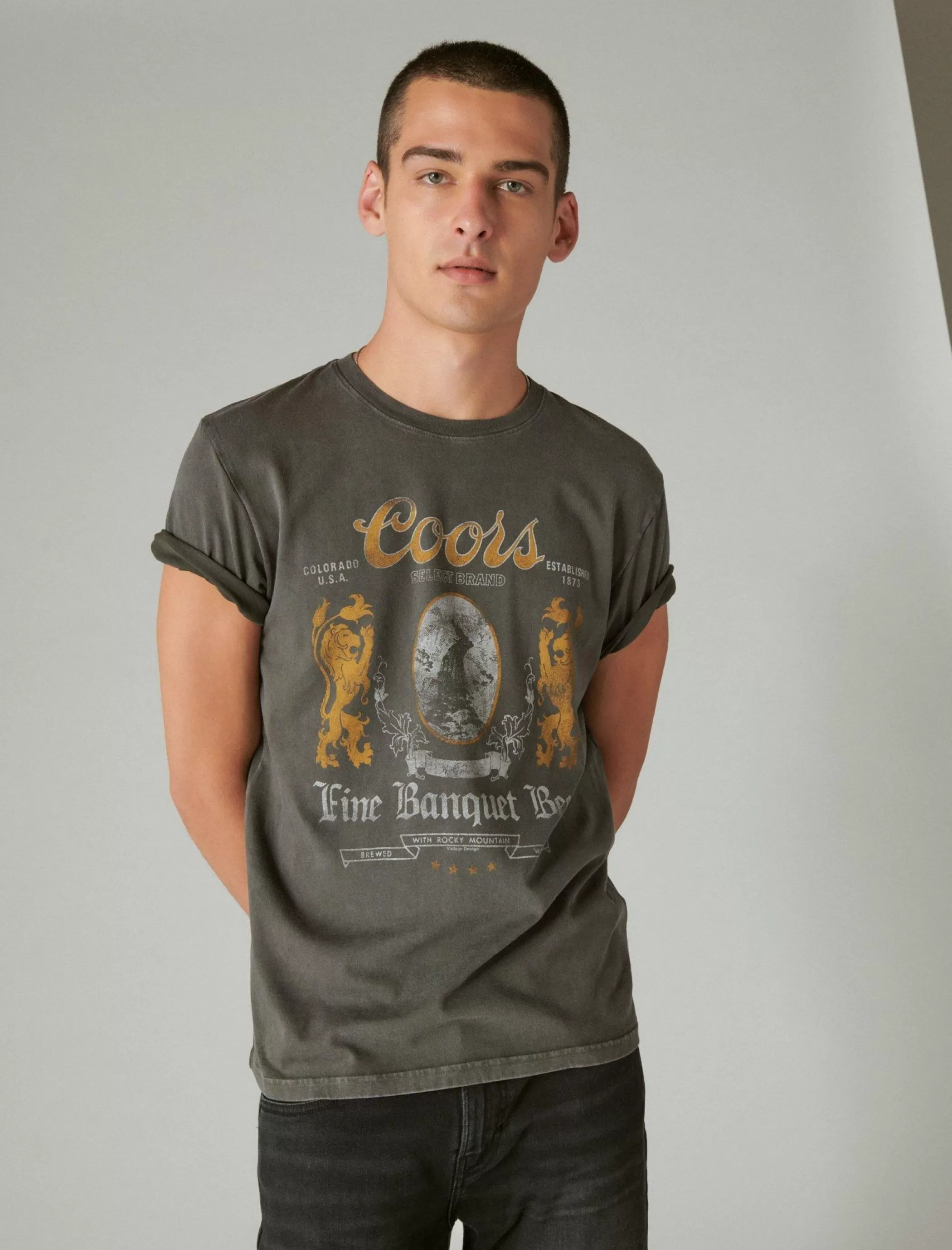 Lucky Brand Graphic Tees*coors fine banquet beer tee raven