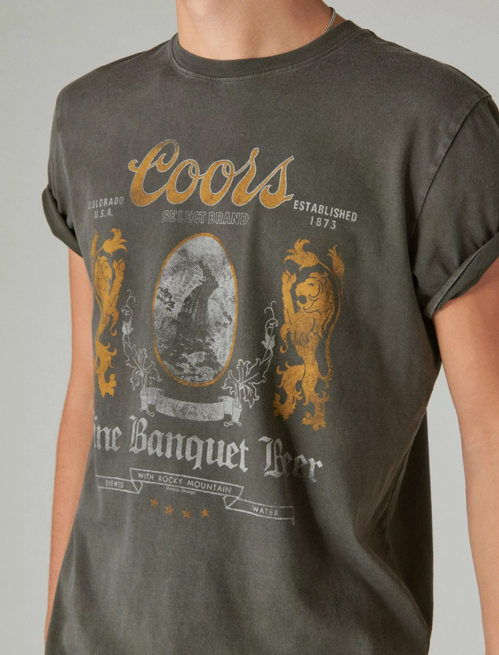 Lucky Brand Graphic Tees*coors fine banquet beer tee raven