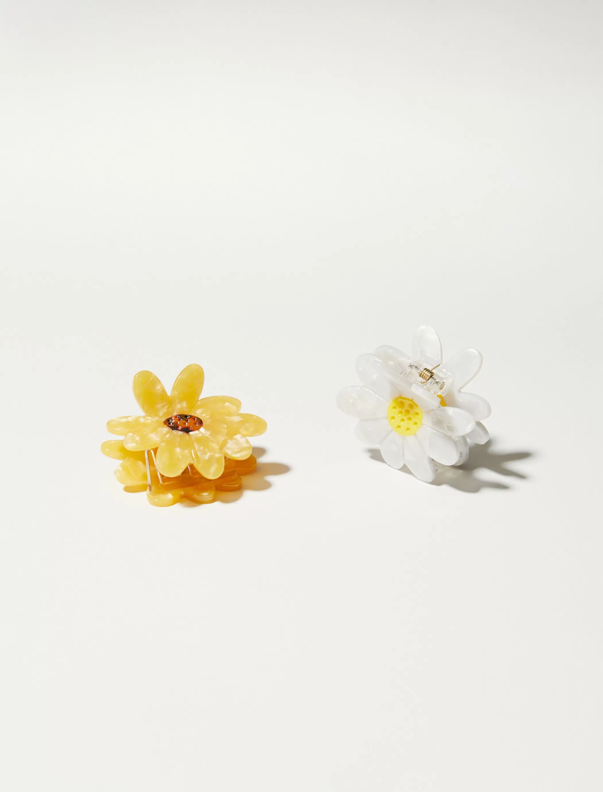 Lucky Brand Hair Accessories*daisy claw clip set natural