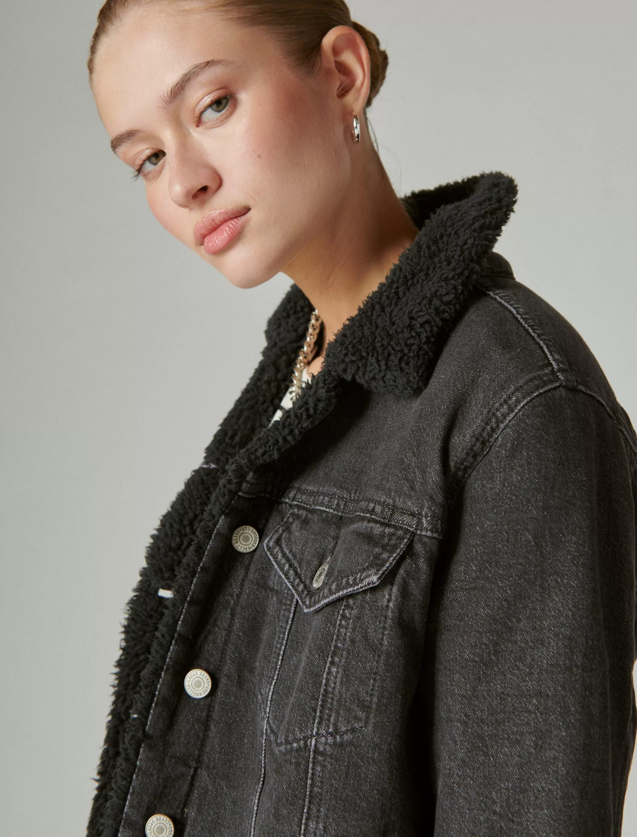 Lucky Brand Jackets & Outerwear*faux shearling lined denim trucker jacket black hole