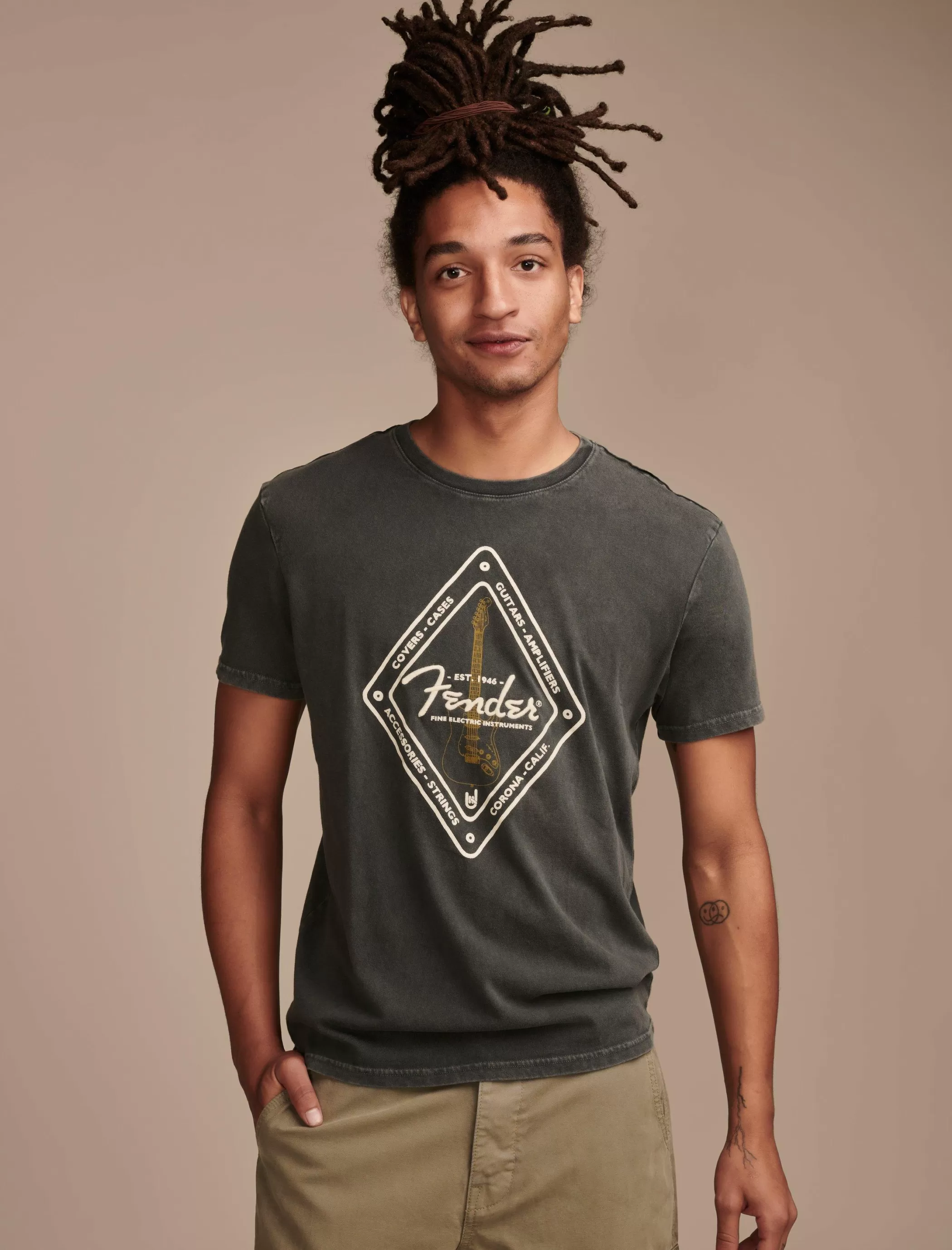 Lucky Brand Graphic Tees*fender diamond tee jet black