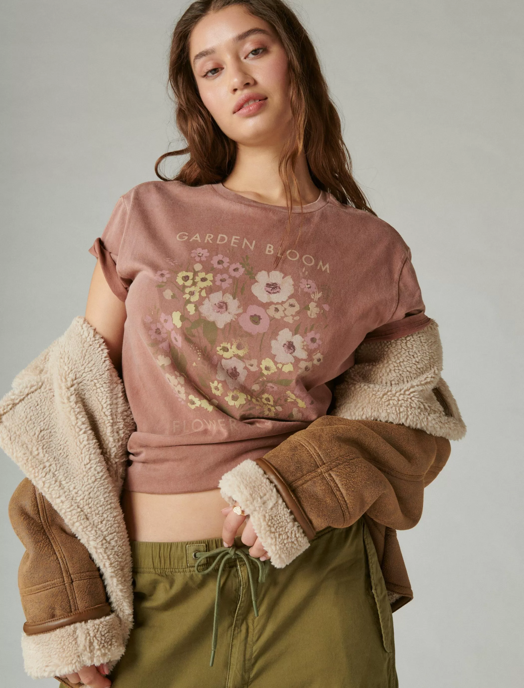 Lucky Brand Graphic Tees*flower district boyfriend tee baltic amber