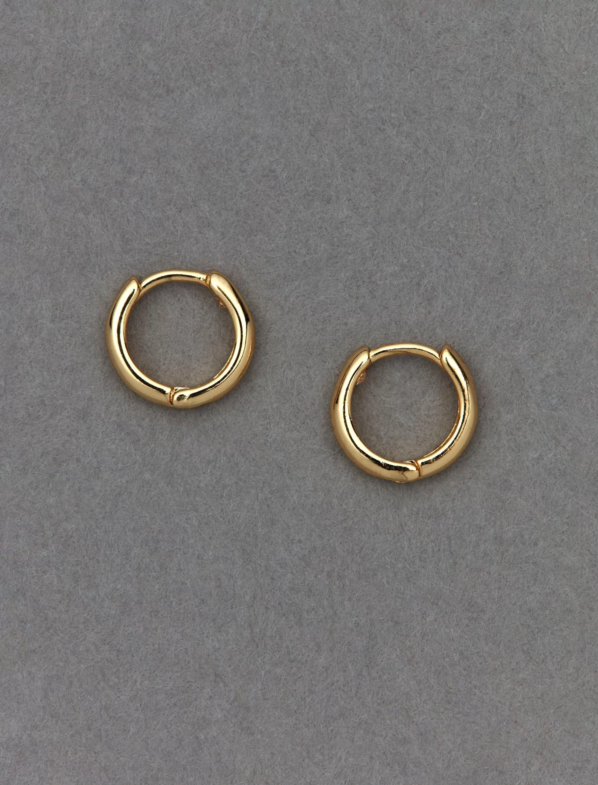 Lucky Brand Jewelry* hoop earring gold