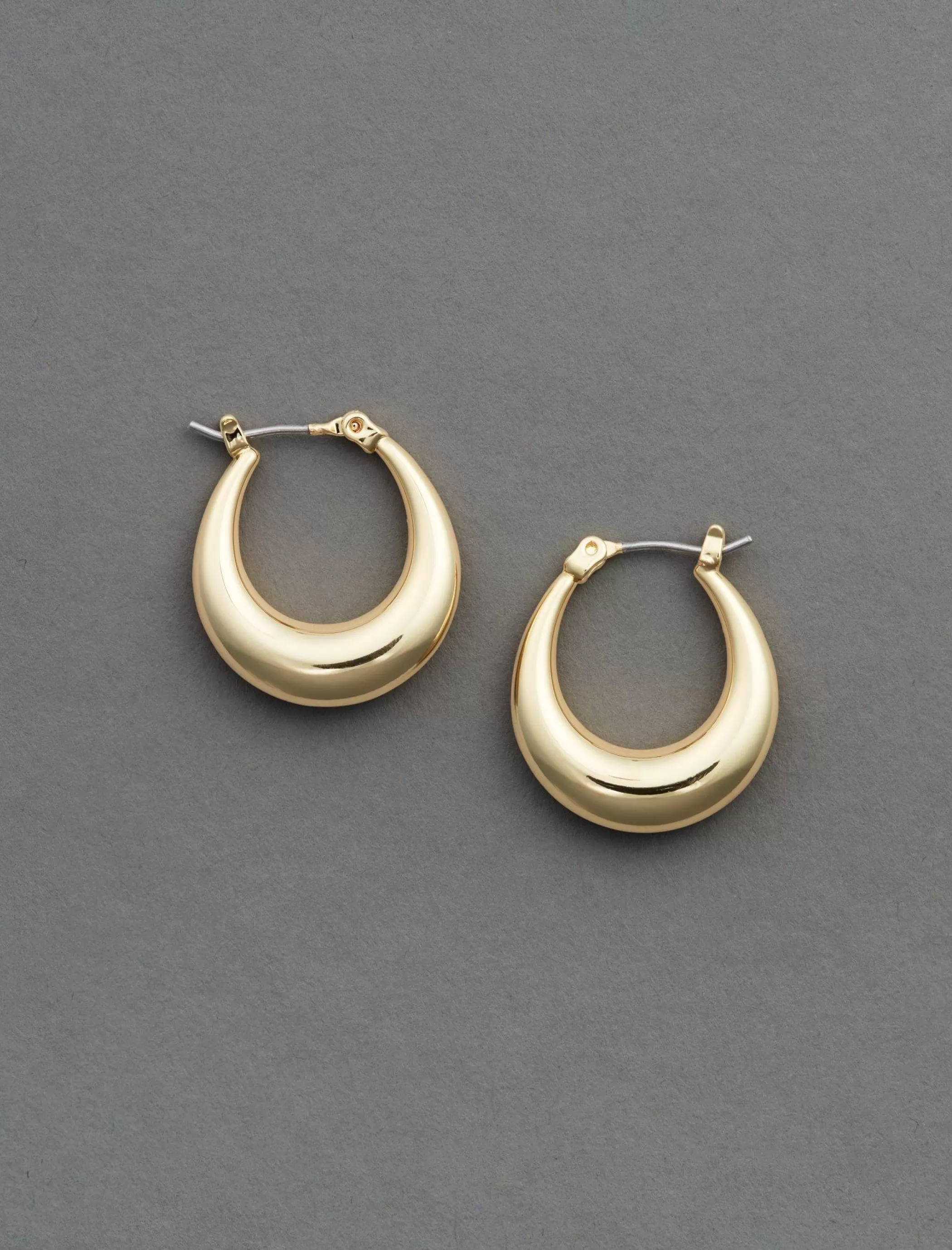 Lucky Brand Jewelry* tone oval hoop earring gold