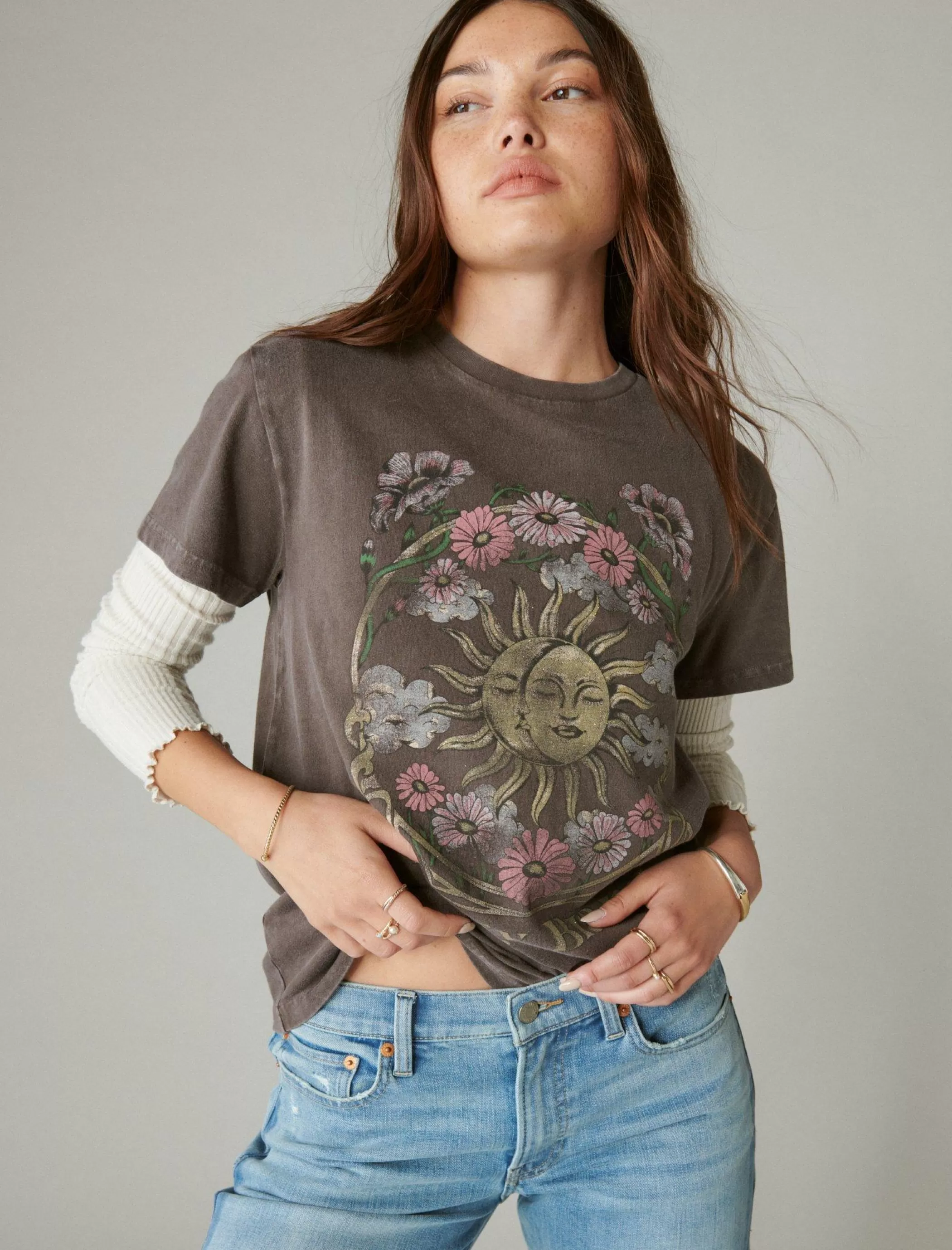 Lucky Brand Graphic Tees*lucky celestial frame shale