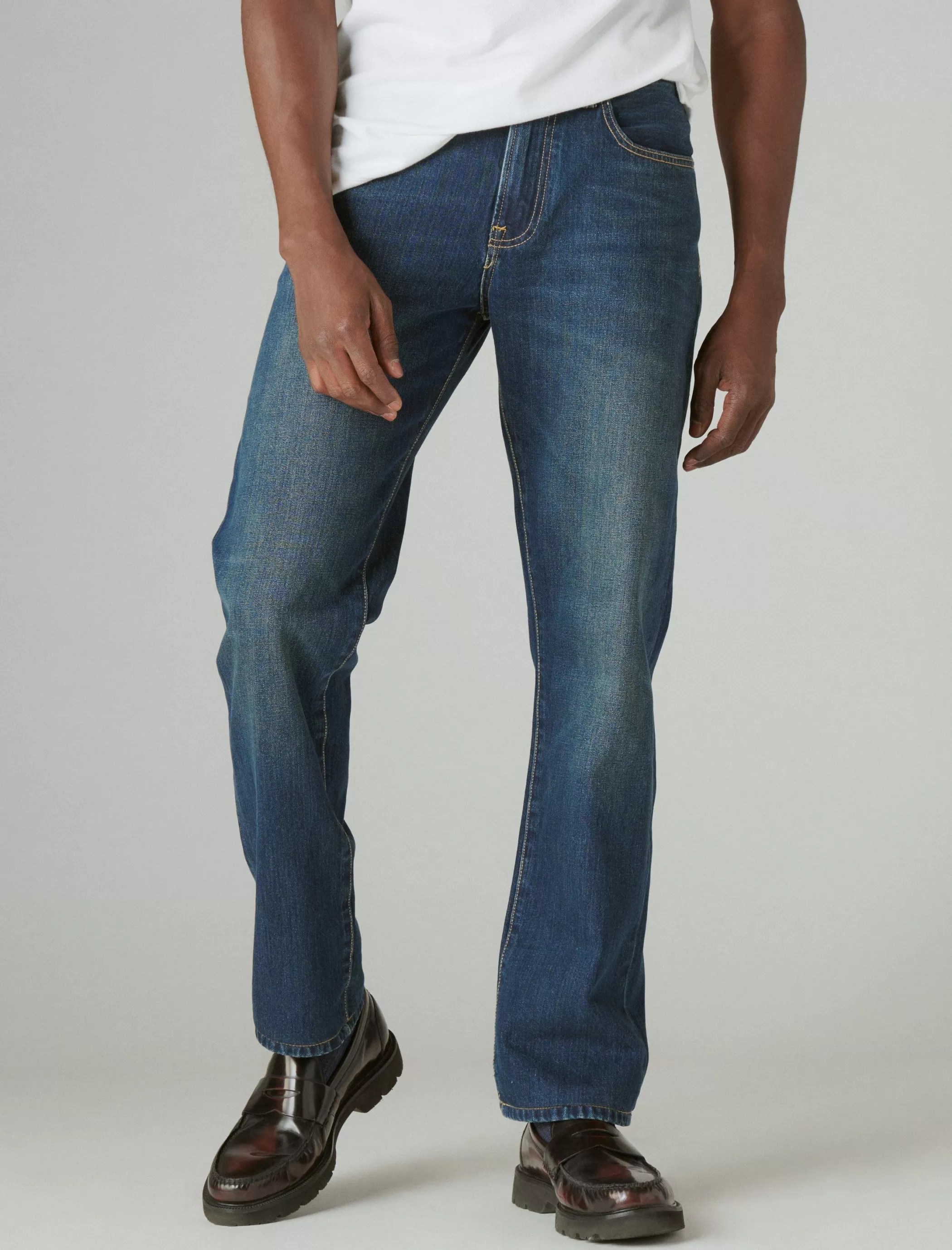 Lucky Brand Jeans | Straight*lucky legend 223 straight bayonne