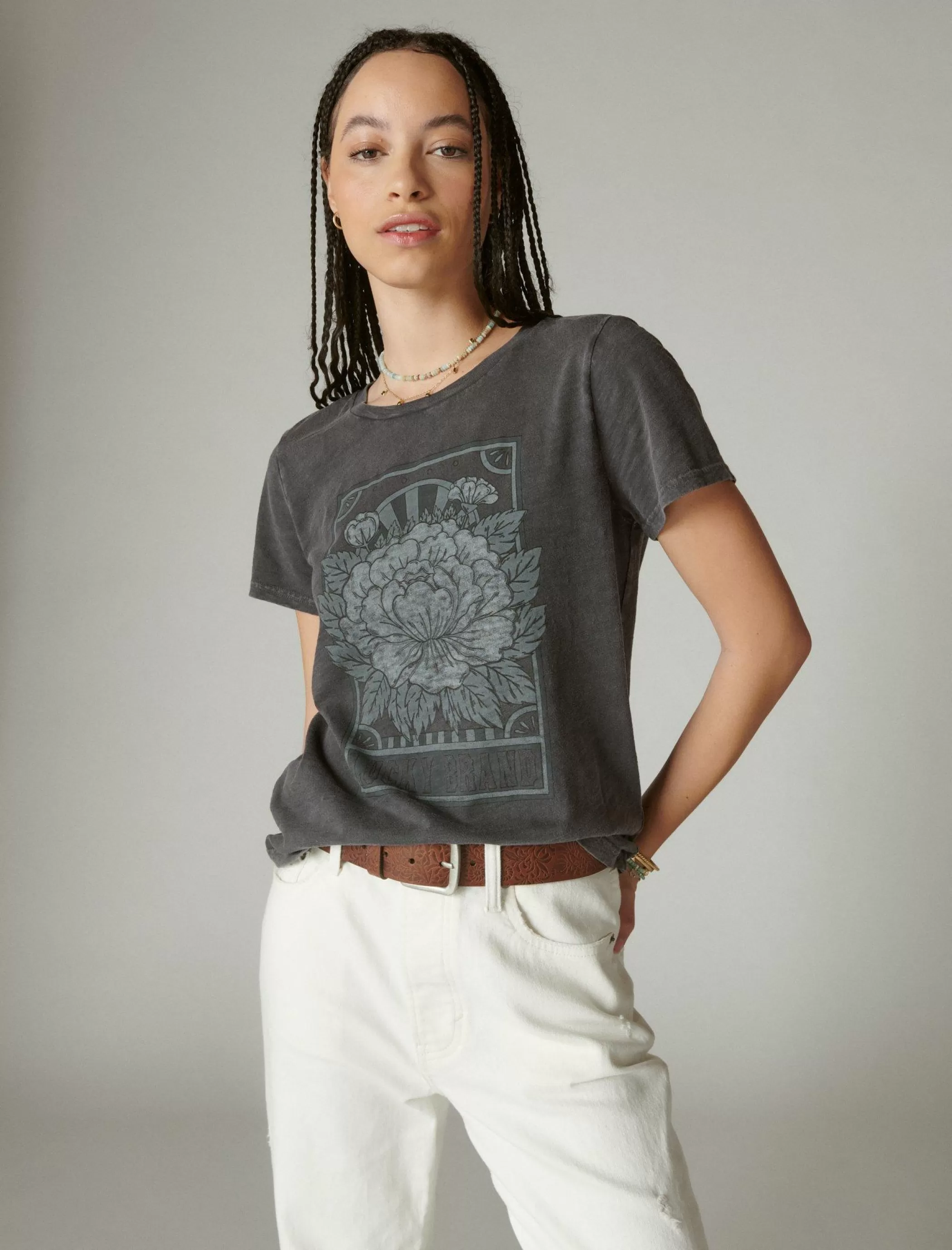 Lucky Brand Graphic Tees*lucky matchbox classic crew nine iron