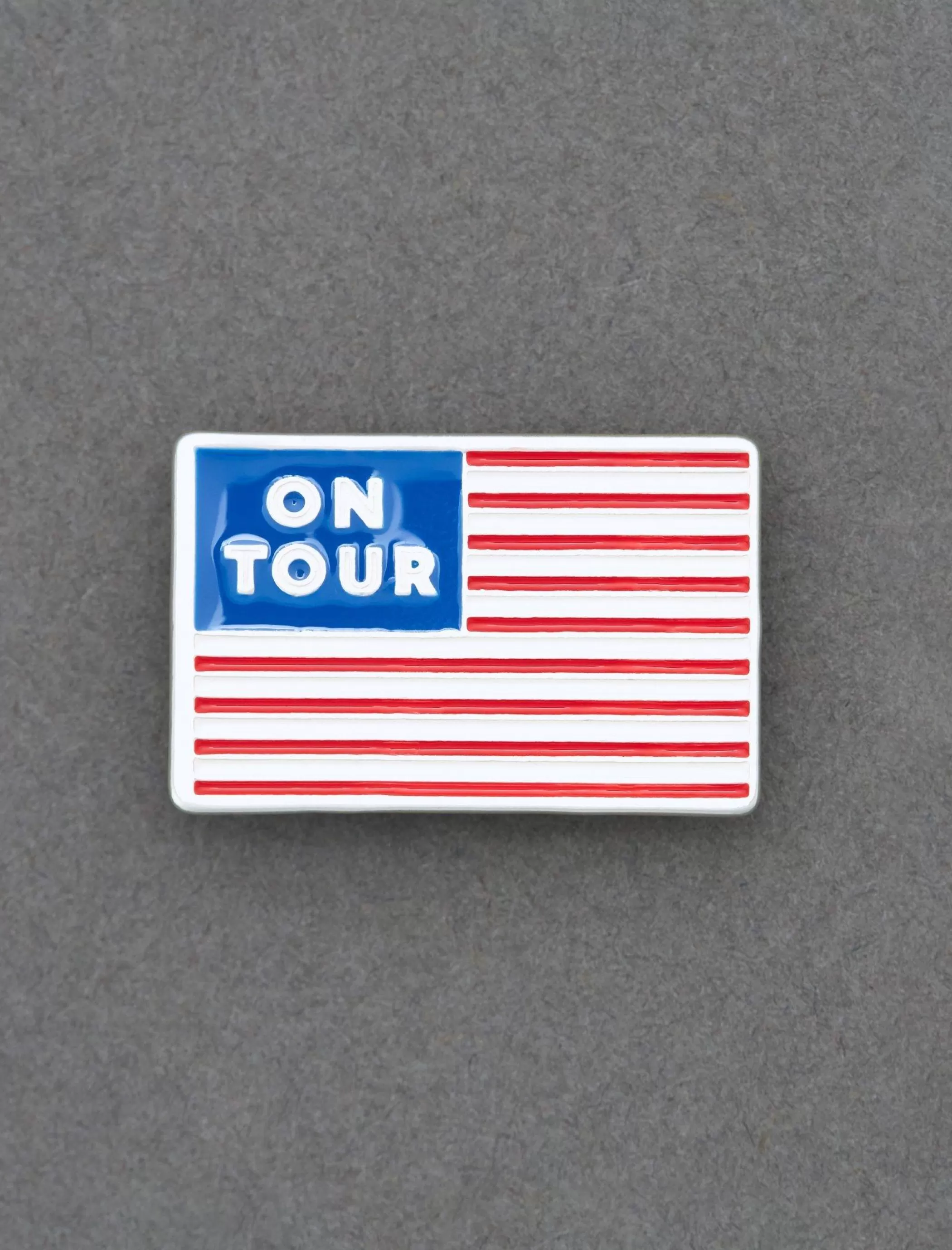 Lucky Brand Jewelry*on tour enamel pin silver