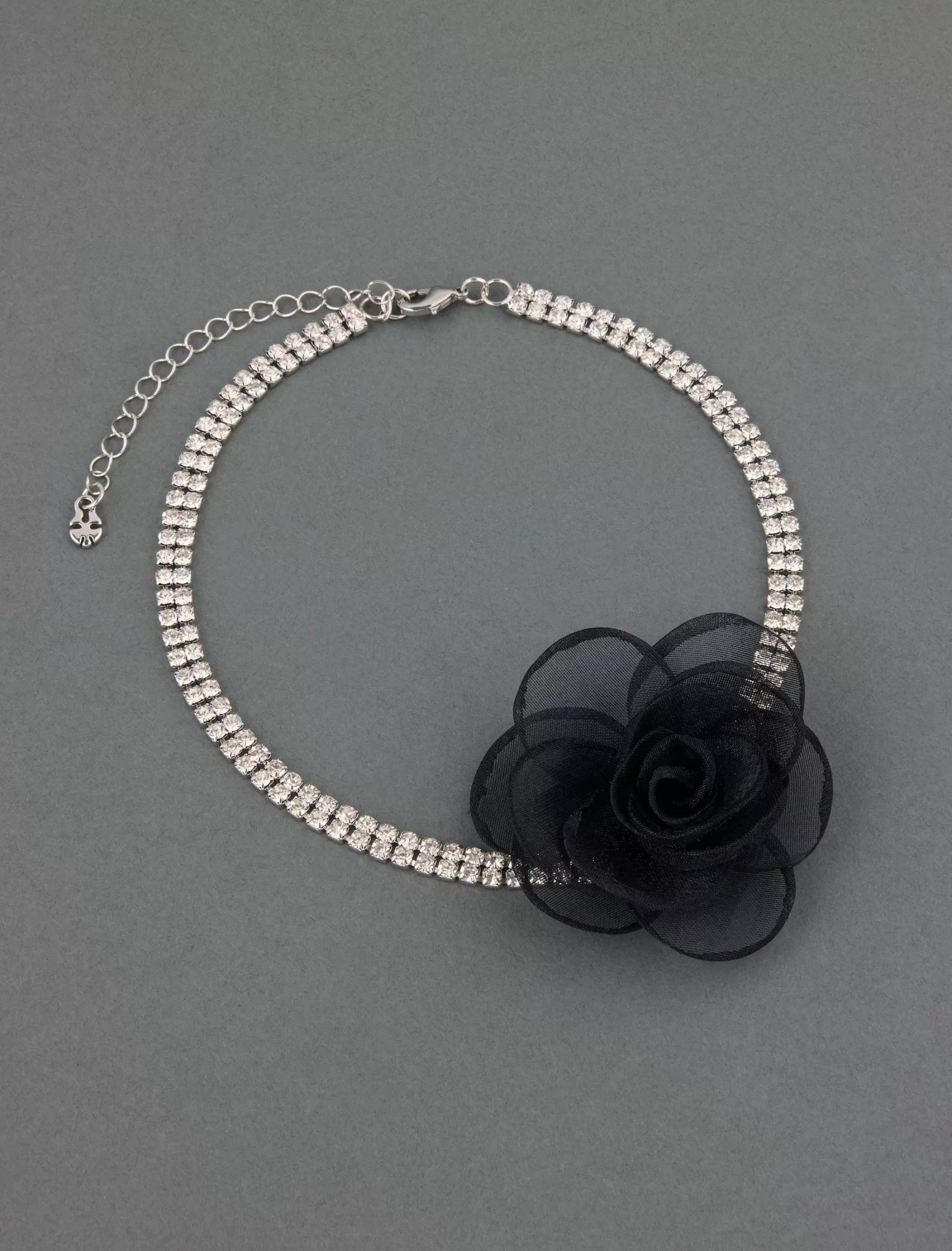 Lucky Brand Jewelry*rhinestone rosette choker silver