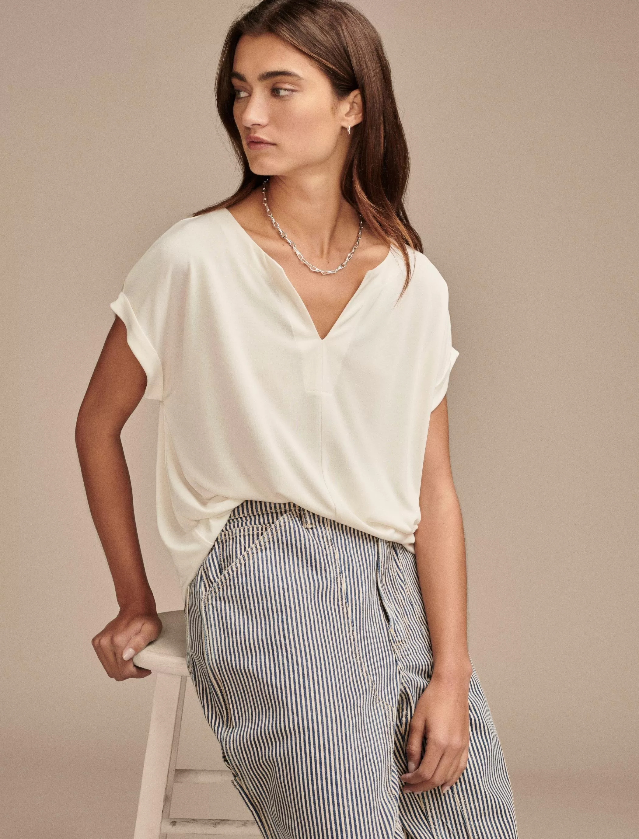 Lucky Brand Knit Tops*sandwash notch neck tee ethereal white