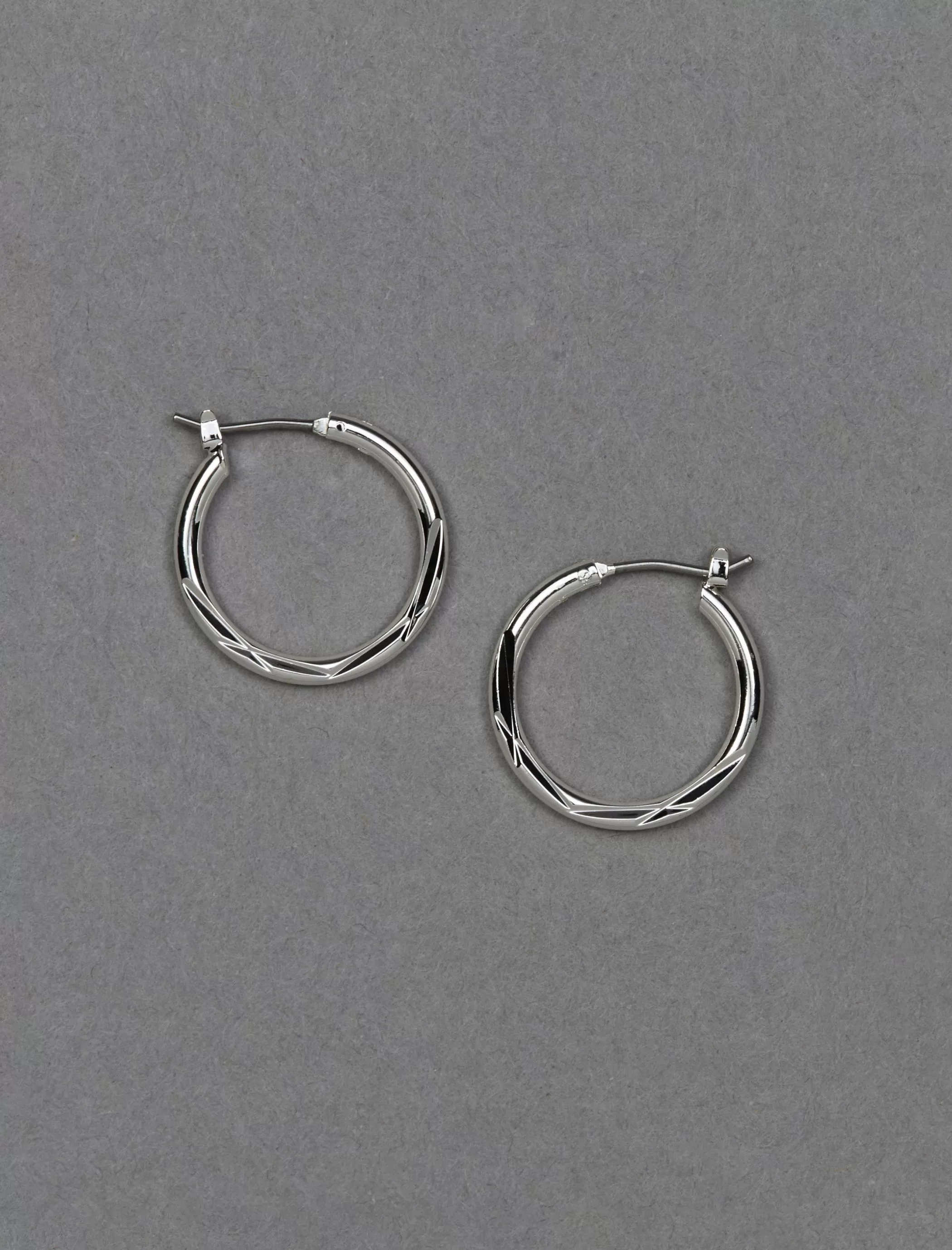 Lucky Brand Jewelry*small twist hoop silver