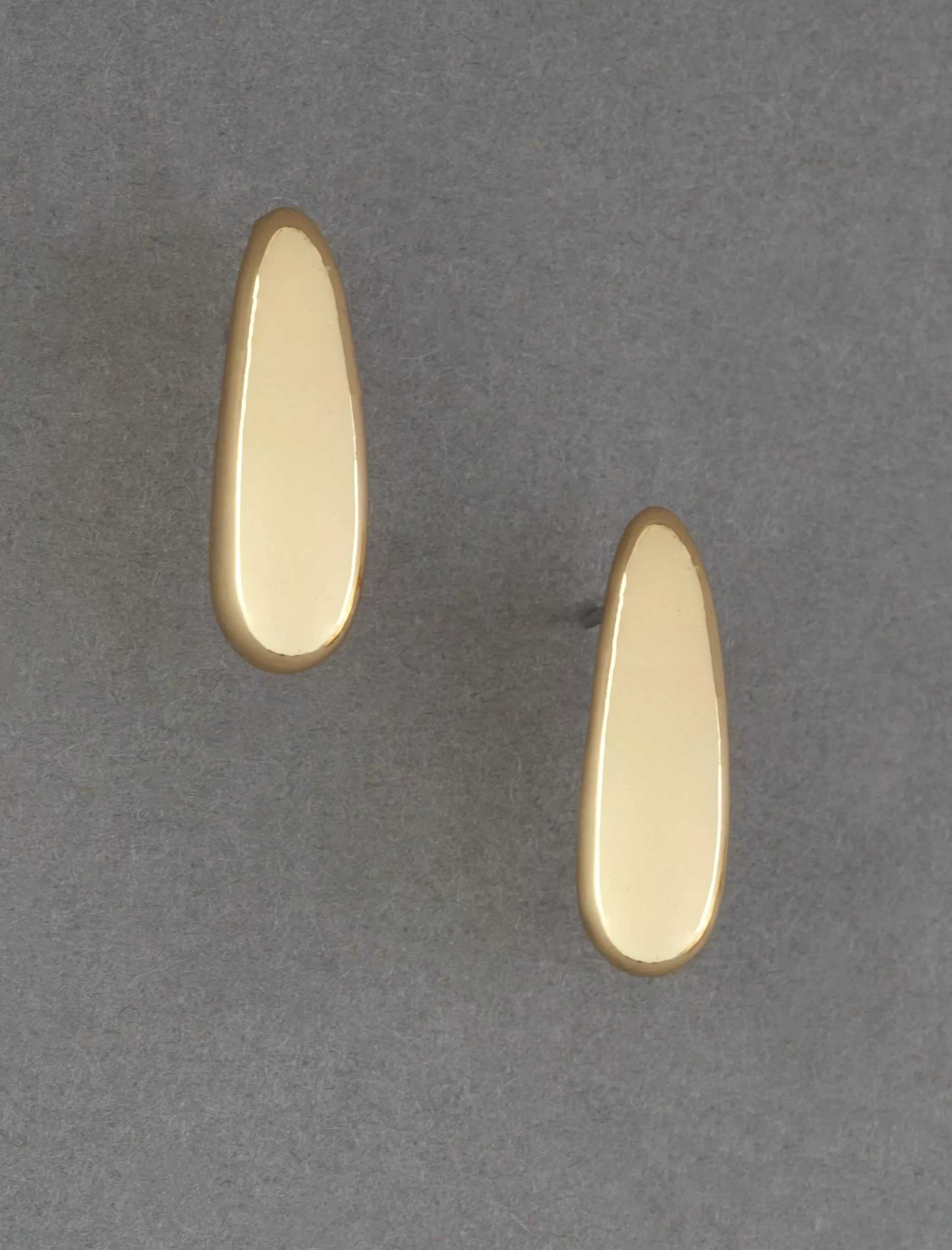 Lucky Brand Jewelry*teardrop stud earring gold