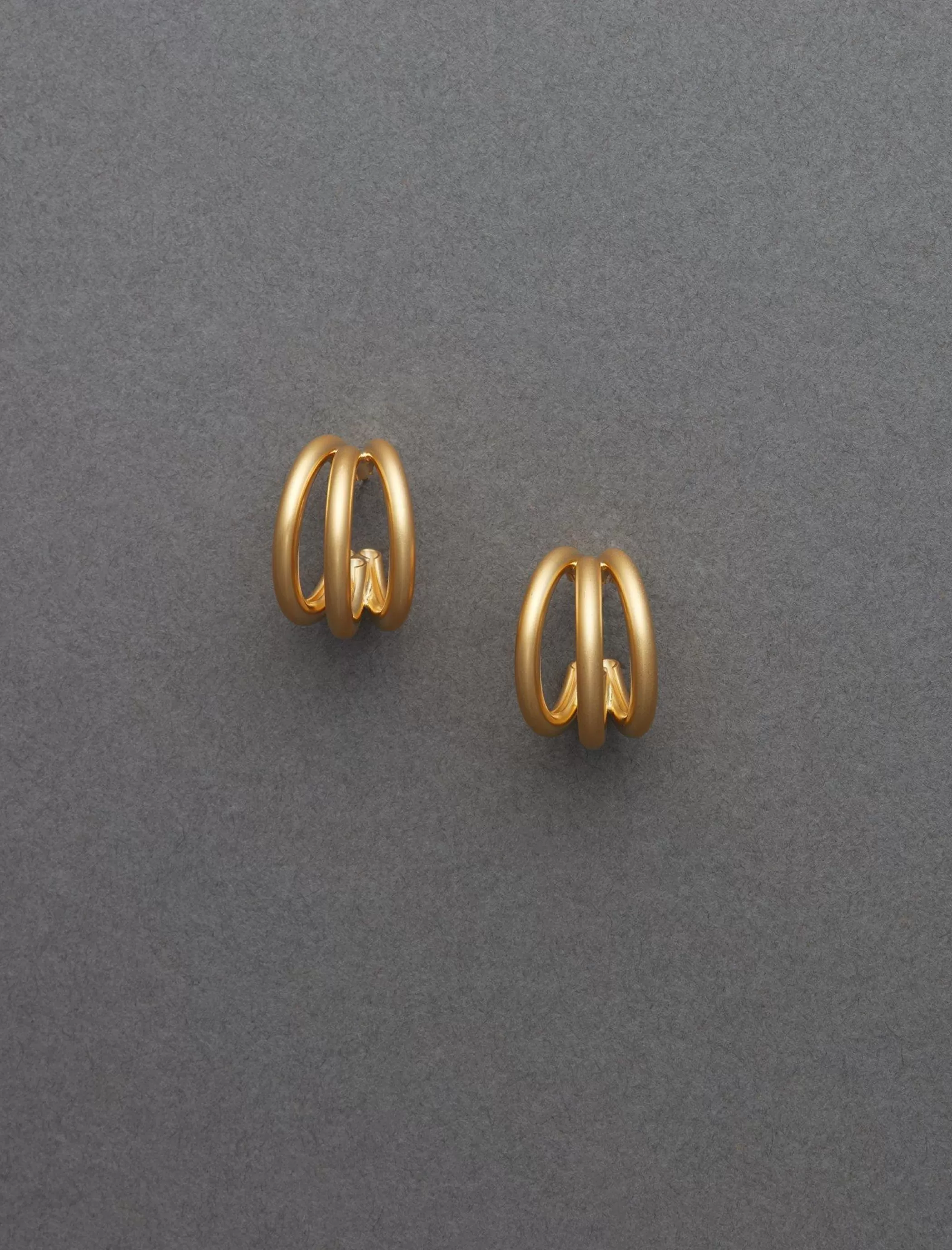 Lucky Brand Jewelry*tri hoop earrings gold