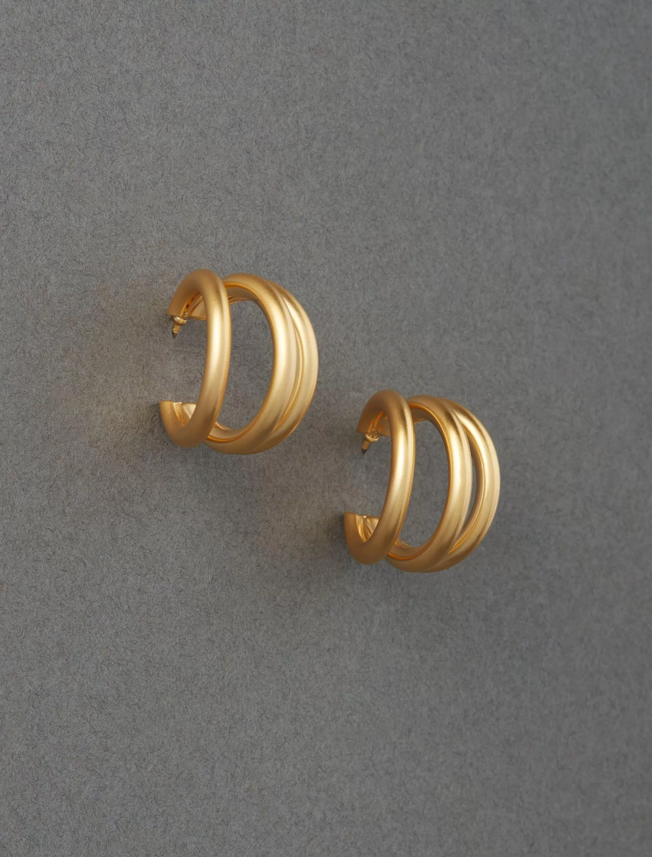 Lucky Brand Jewelry*tri hoop earrings gold