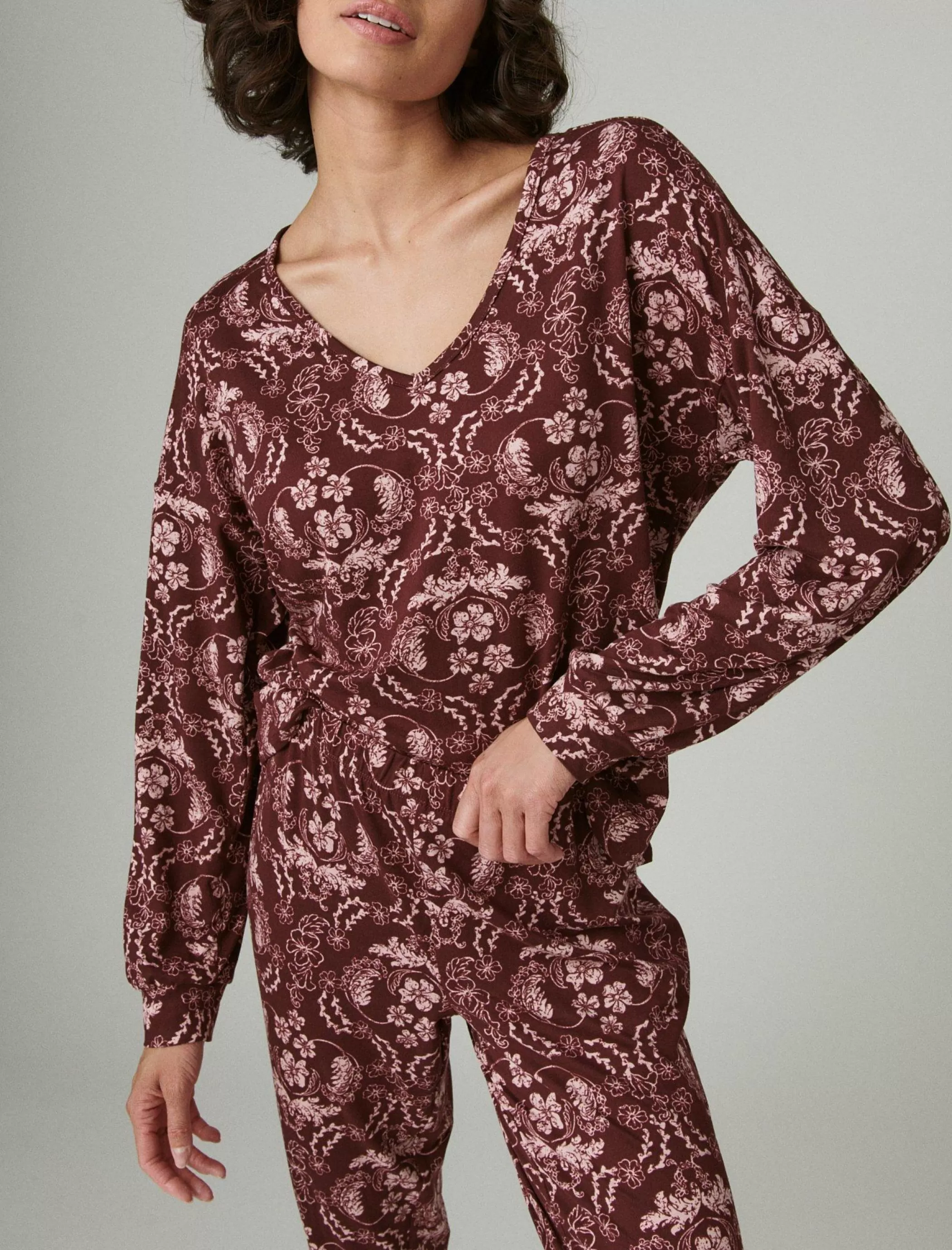 Lucky Brand Intimates & Sleepwear*v-neck printed pullover sleep set light red